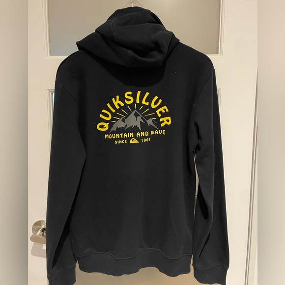 Quicksilver Zip Up - Picture 3 of 7